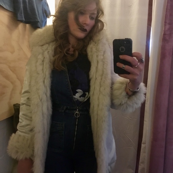 Vintage White fox fur saga coat *like new* - Picture 8 of 8